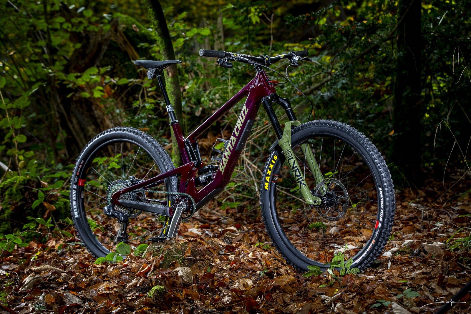 Santa Cruz Hightower Carbon CC V3 Vital Bike of the Day November 2022